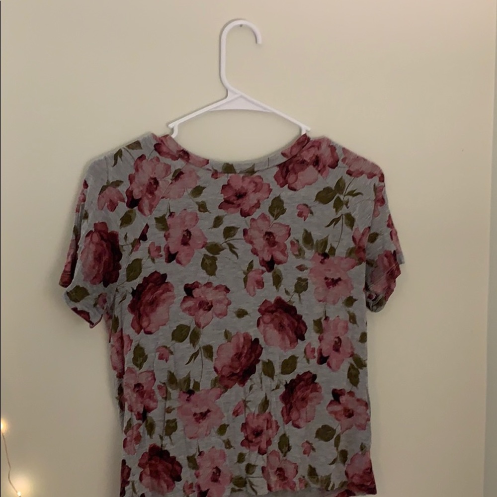 Boxy grey floral tee